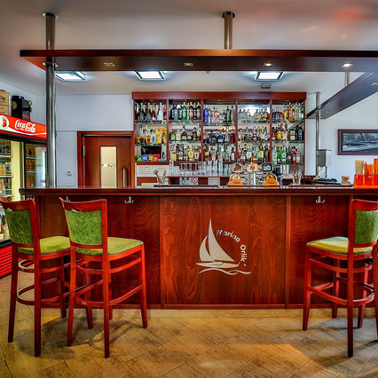 Marina Orlík [restaurace na Orlíku]